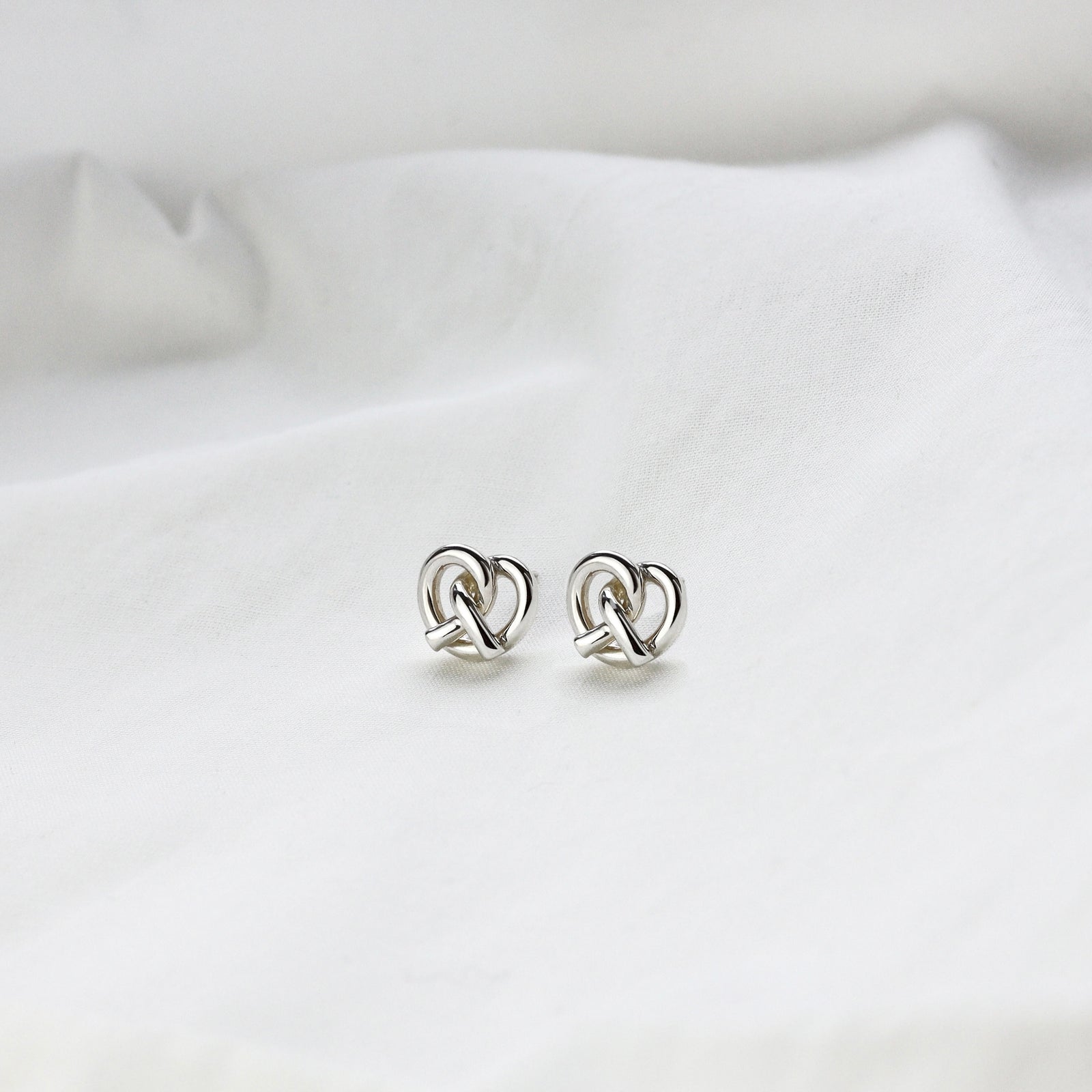 Knot II 純銀耳環– Chiao Artisanal Jewellery